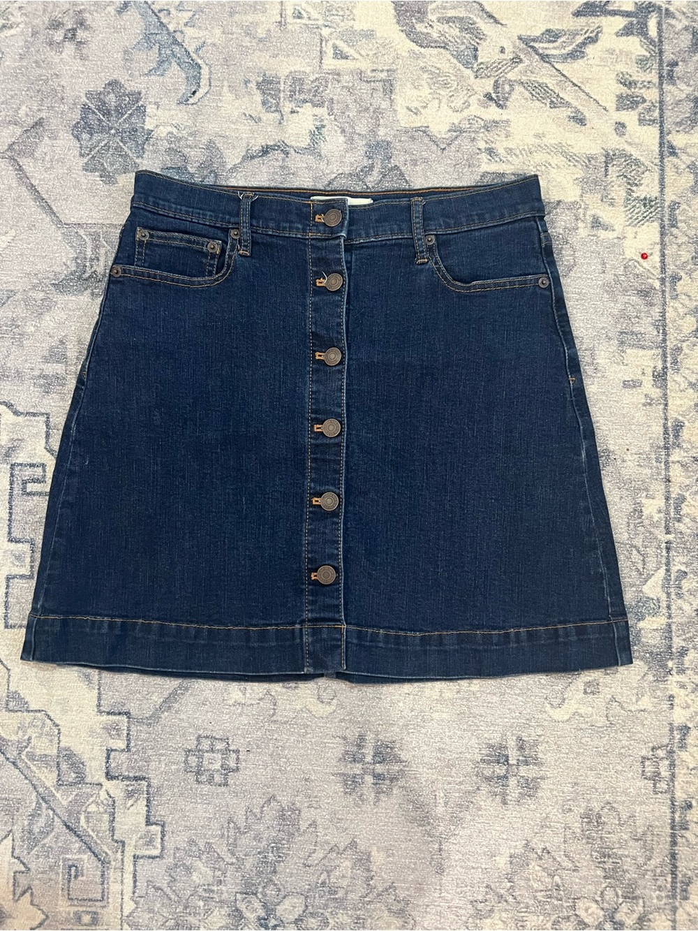 Gap 1969 Dark Wash Denim Button Front Mini Skirt Size 6 Y2K - Picture 2 of 4